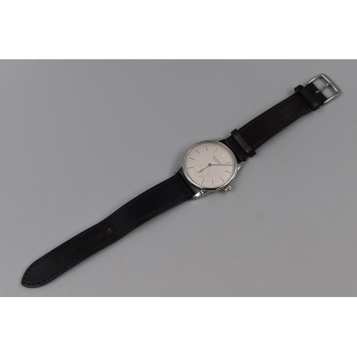 39 - A Nomos Glashutte Gents Automatic Watch (21407) With Champagne and Silver Face, And Original Box. In... 