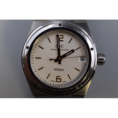 40 - An IWC Schaffhausen Ingenieur Automatic Gent's Day/Time Watch, With Champagne and Gold Face. Comes W... 