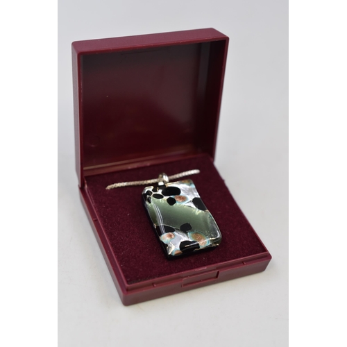 46 - Silver 925 Pendant Necklace Complete with Presentation Box