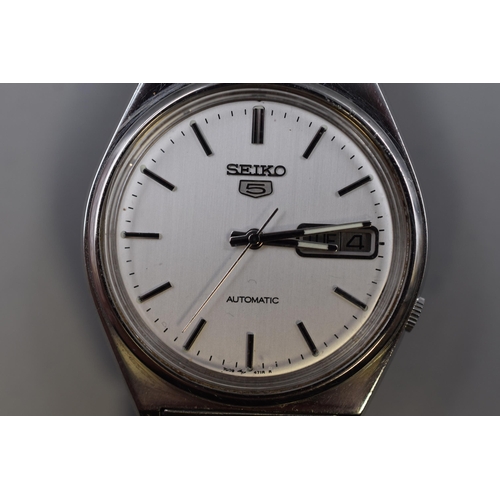 92 - Seiko 5 Automatic 17 Jewels Gents Watch (Working)