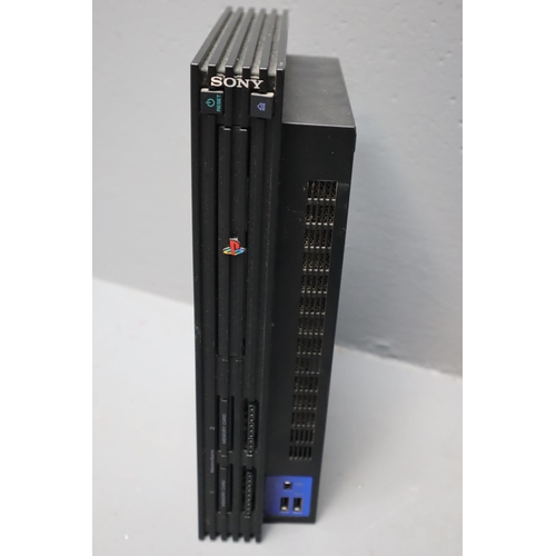 576 - Playstation 2 (no leads, powers on when tested, unboxed)