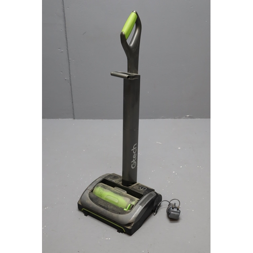 694 - Gtech Air-Ram Cordless Hoover complete with Charger 22v powers on when tested. NO POSTAGE