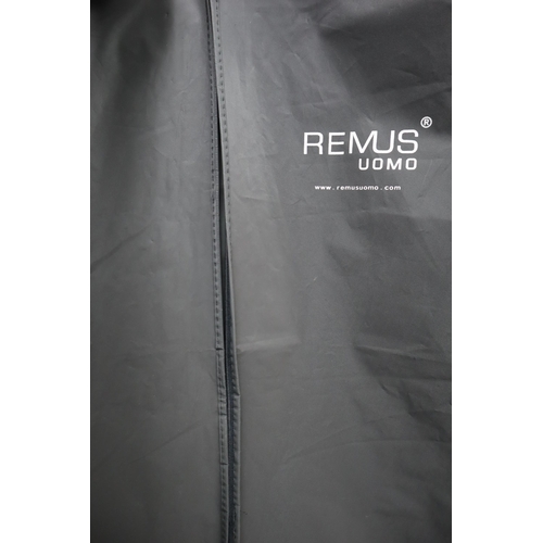 659 - New Remus Uomo two Piece Suit (46