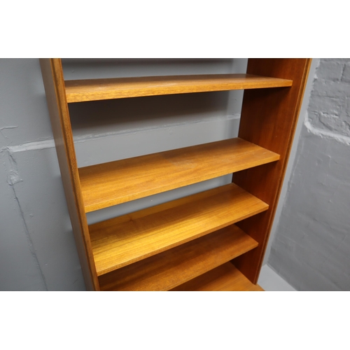 668 - A Retro G Plan Form 5 Bookshelf With Base Unit, Approx 78