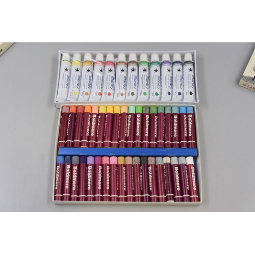 781 - Collection of Professional Artist Paints Sets to include Reeves Water, Reeves Gouache Colour Sets, B... 