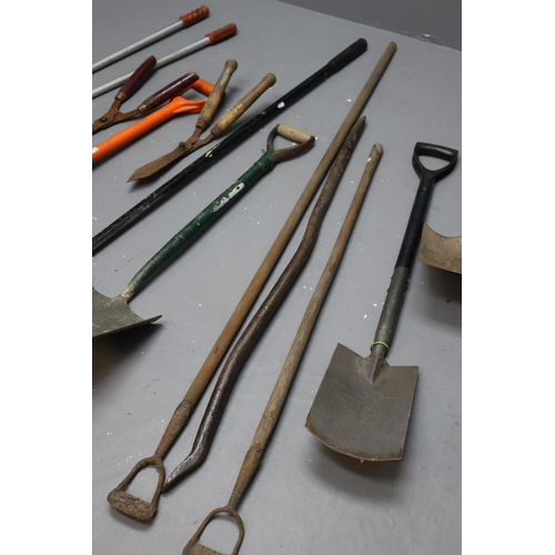 720 - Large job lot of gardening tools to include: shovels, bars and more. NO POSTAGE