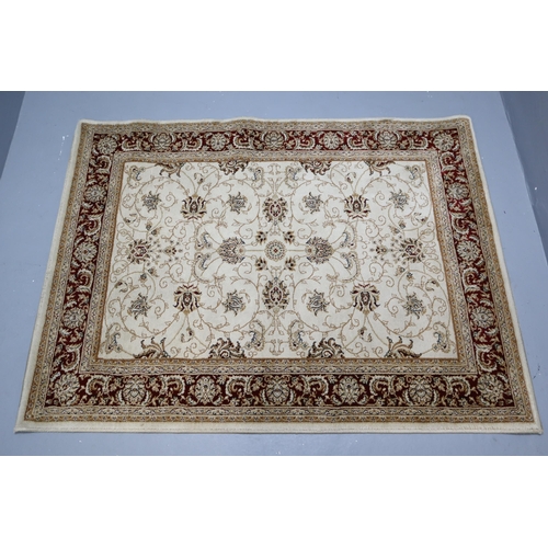 724 - Vintage patterned rug (119.38 cm x 154.94 cm)