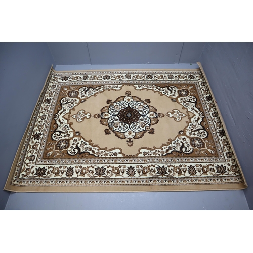 725 - Large vintage patterned rug (154.94 cm x 238.76 cm)