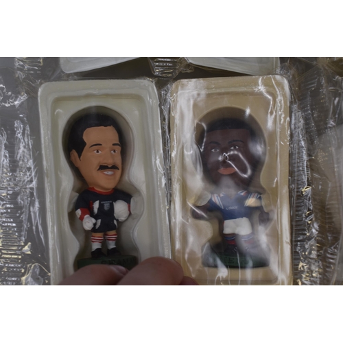 571 - 8 Corinthian Football figurines to include: Di Matteo, Maldini, Zola, Ince, Vieira, Hendry and two S... 