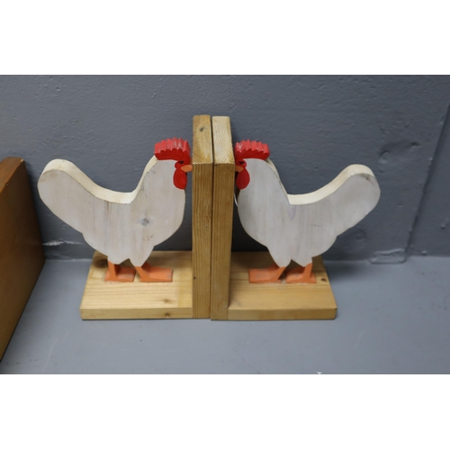 726 - Two Pairs of Bookends (Chicken and Cat), With Wooden Bookstand