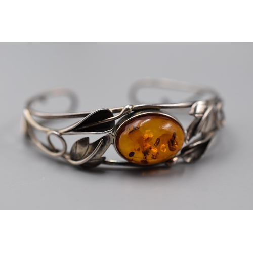 19 - Silver 925 Amber Stoned Floral Bracelet Complete with Box