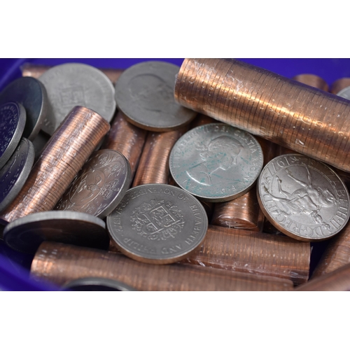 134 - Selection of Mixed Coinage including Half Pennies, Crowns, Sealed Mint 2p, 1p & Half Pennies (Da... 