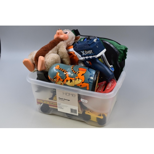 542 - Selection of kids toys to include a squirrel teddy, seekers the scavenger hunt game and more