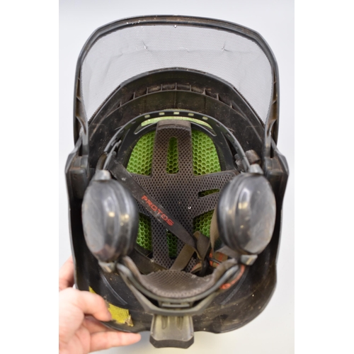 700 - Professional Chainsaw Operator/Tree Fellers Safety Helmet complete with Built in Ear defenders