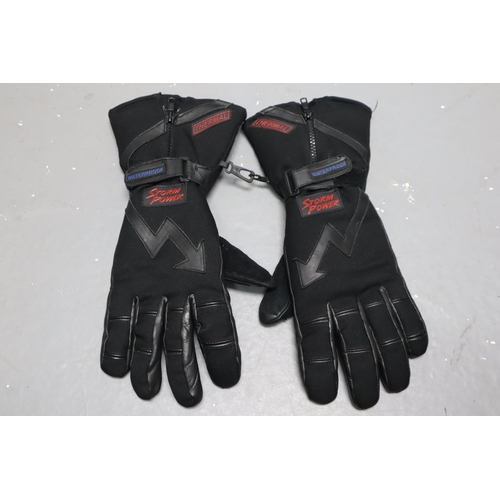 815 - A mixed lot to include: a lint remover, Storm power biker gloves, biker jacket (a/f), beanie hat wit... 