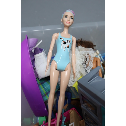 819 - Selection of Barbie Dolls and Accessories