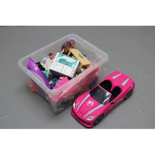 819 - Selection of Barbie Dolls and Accessories