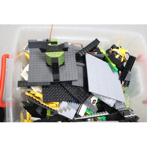 828 - Unsorted Lego and Other Building Brick Toys (6.3 Kg)