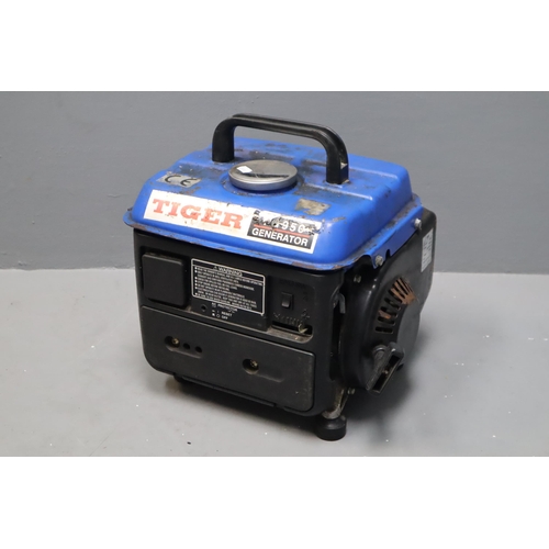 652 - Petrol Tiger Generator with 240v Outlet working when tested. No Postage