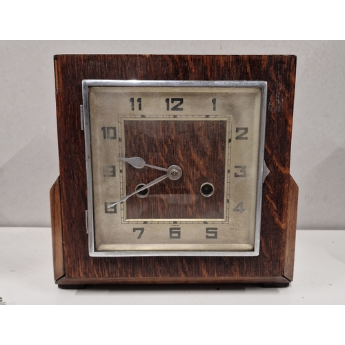 362 - Vintage Art Deco Wooden Mantel Clock With Key.