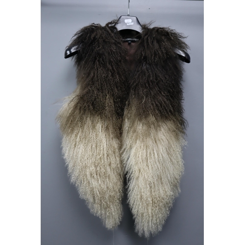 599 - Mongolian Lambs Wool Waist (Size 8 / 10) and a Amico Ladies Sheepskin Coat (Size 14)