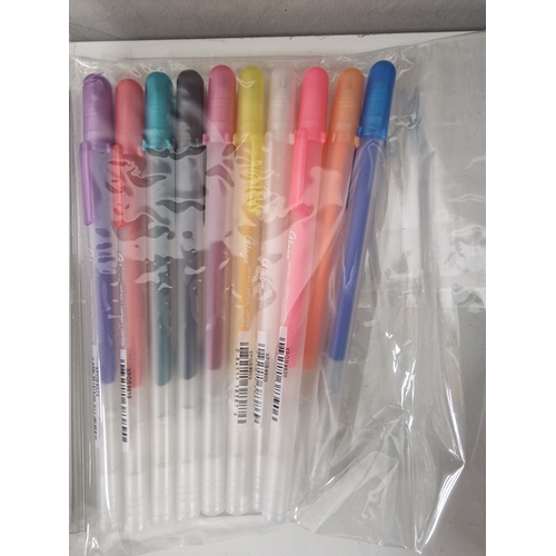 812 - Selection of Artists Materials includes New Royal Langnickel Paint Brush Set, 3 New Packs of Sakura ... 