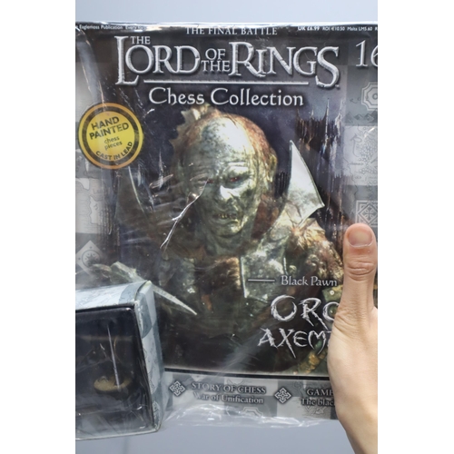 832 - Collection of Various Collectible 'Lord Of The Rings' Eaglemoss Hand Painted Lead Chess Piece Figure... 