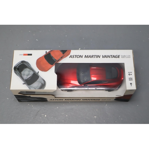 471 - RW Jian Feng Yuan Radio Control Model Aston Martin Vantage in Red, Scale 1:14 In Original Box, Appea... 