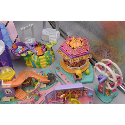 844 - Large Selection of Poly Pocket Figures, Buildings and Accessories including Snow Cool