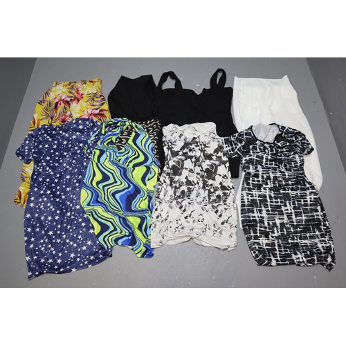 850 - Mixed Lot of Hardly Worn Nice Quality Clothing to include Summer Tops, Trousers, and more in Various... 