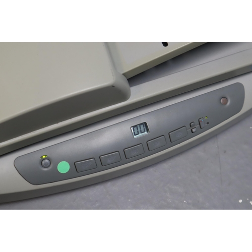 908 - A HP Scanjet 5590 Scanner, Powers On When Tested