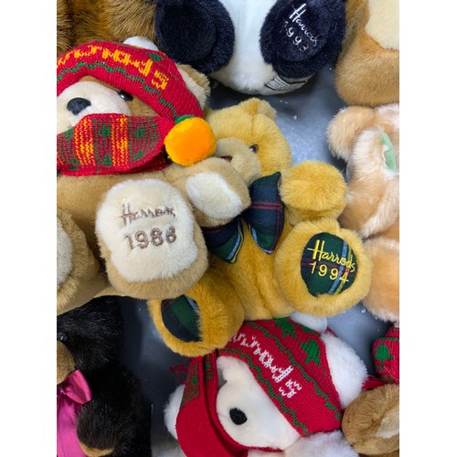 868 - Run of Official Harrods Teddy Bears Dating From 1986 to 1995