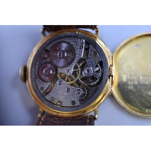 61 - Hallmarked 375 (9ct) Gold Cased 15 Jewel Arcadia Movement Gents Mechanical Watch with Leather Strap ... 