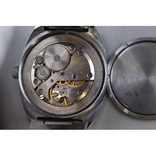 93 - Sekonda Watch (working when tested)