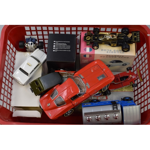 613 - A Selection of Boxed and Unboxed Die Cast Cars To Inlcude NASCAR Country, Corgi F1 Cars, Fiat 1500, ... 