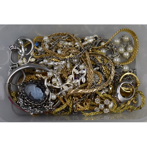 151 - Box containing unsorted jewellery