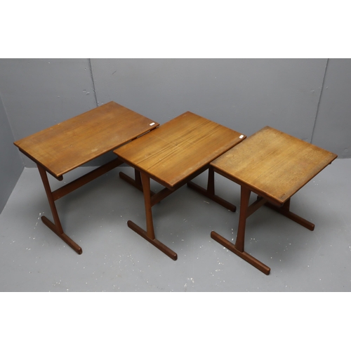 653 - Vintage mid century teak set of 3 nesting tables (biggest 18