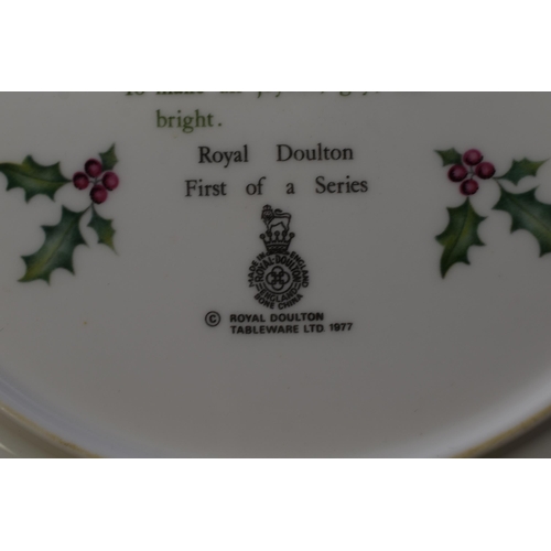 800 - A selection of six Royal Doulton Christmas plates 1977 - 1982