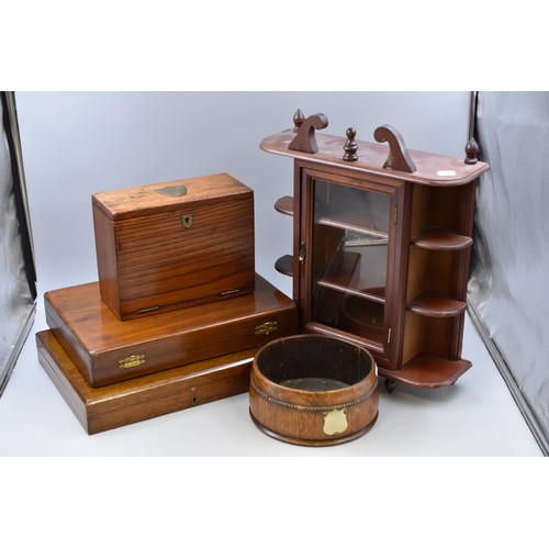 706 - A Selection of Five Wooden Items To Include Display Stand (AF), Cutlery Display Box, Trinket Bowl, A... 