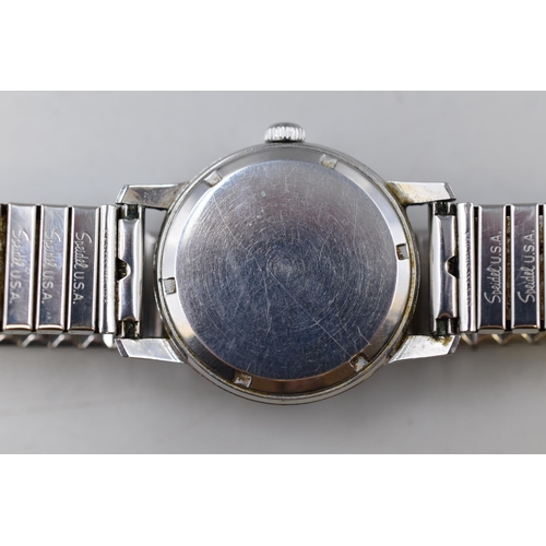 79 - A Mechanical Rotary 17 Jewels Gents Watch, With Stainless Steel Strap. Working