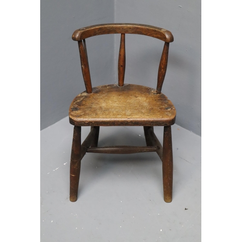 599 - Child's Antique English Oak Bow Back Chair with Stamped Makings of LEC and WEC on underside (slight ... 