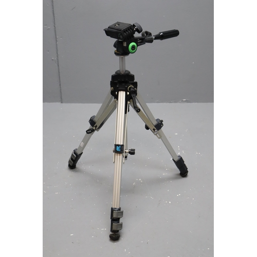 619 - LIK 88 aluminium height adjustable Camera Tripod, with pan and Tilt (As Found)