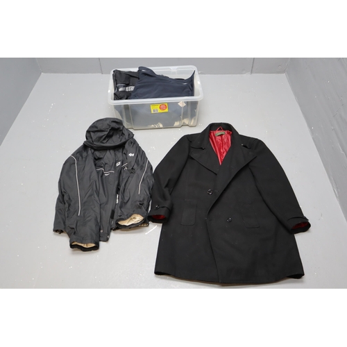 740 - Collection of Mens Coats To Include Helly Hansen XXL, Regatta XXL, Berghaus AQ2 XL, Gryzko XL, Rockf... 