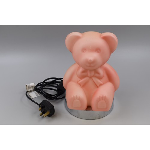 328 - Child's Glass Teddy Bear Lamp working when tested