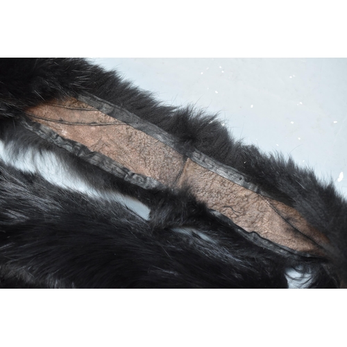 546 - Nice Quality Vintage Fur Stole and Wrist Warmers Set