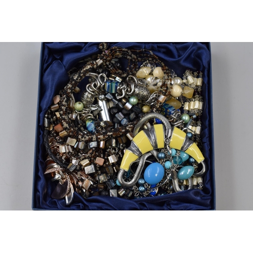 140 - Mixed selection of unsorted jewellery