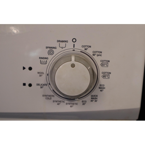 641 - Montpellier MW6100P Washing Machine complete with Water feed Pipe Powers on when tested. No Postage