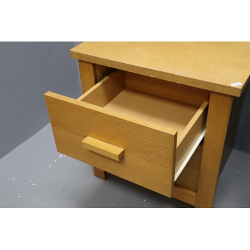 616 - Pair of Matching Oak Effect Two Drawer Bedside units with Smooth Roller Guided Drawers a nice sturdy... 