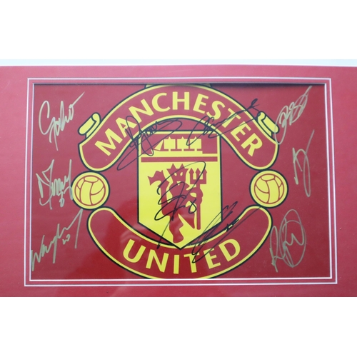 392 - Framed and Glazed Manchester United Signed Pic Montage, Dated Between 2007-2009. Includes Wayne Roon... 