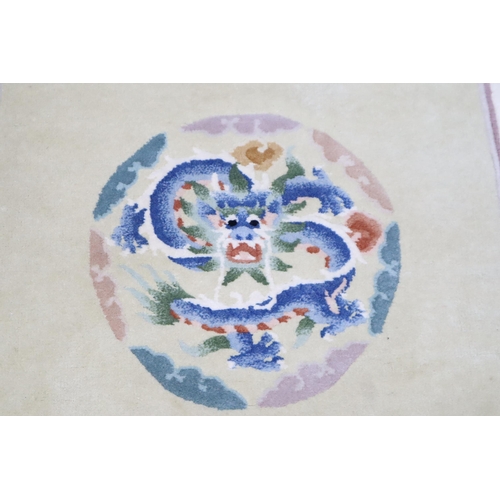 668 - Antique Chinese styled rug (35